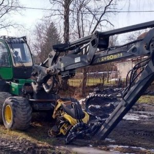 foto 18t harvestor JD 1270E 6W (2021 silnik) JohnDeere